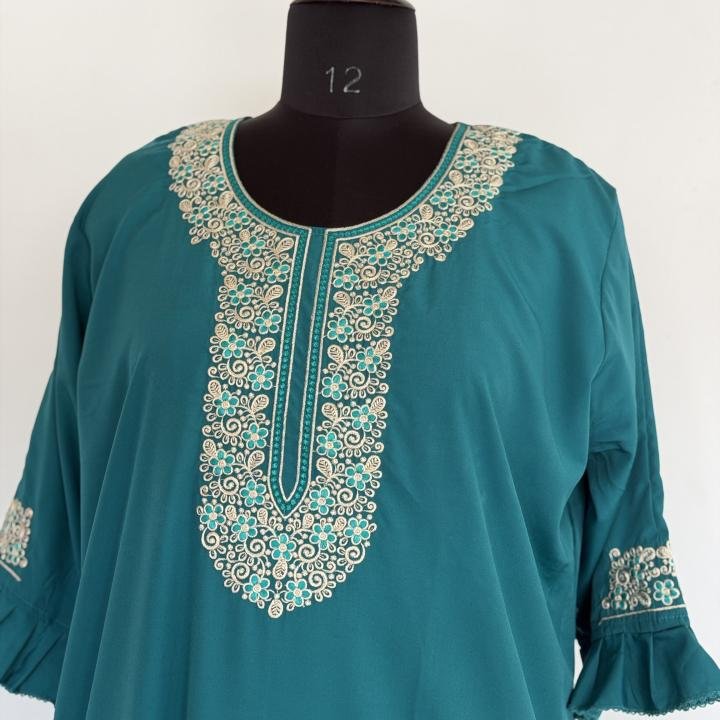 EMERALD GREEN SOLID MAXI | 529